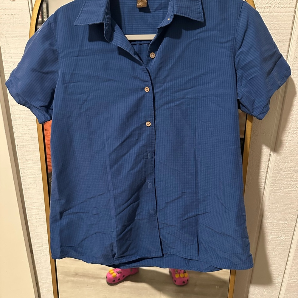 1990’s Blue Button-Down Shirt for Women